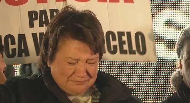 La madre de Cecilia Strzyzowski marcha a la casa de Chaco en Buenos Aires.