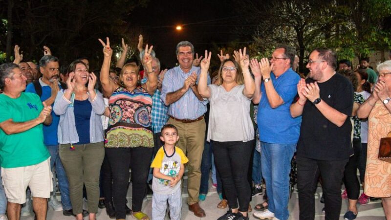 Mejor conectividad para Resistencia: Capitanich inauguró 17 nuevas cuadras de pavimento en el barrio 400 viviendas