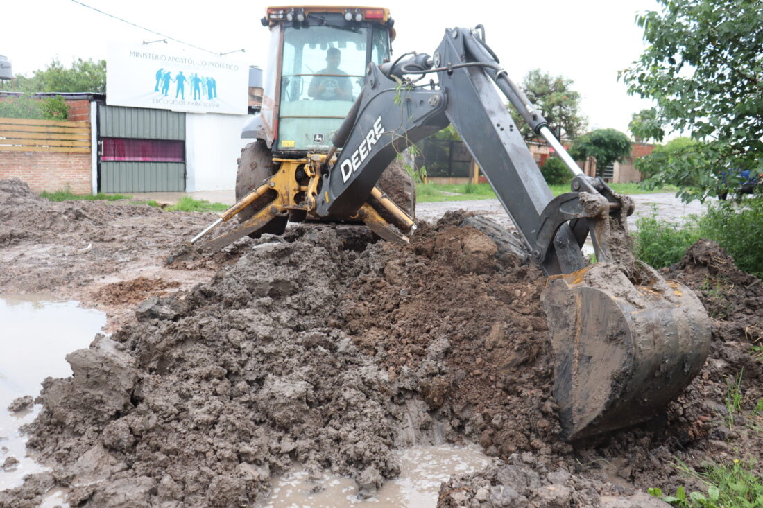 SEGUNDO DIA DE LLUVIA: NO SE REGISTRARON MAYORES INCONVENIENTES EN RESISTENCIA, SOLO SE ATENDIERON CASOS PUNTUALES