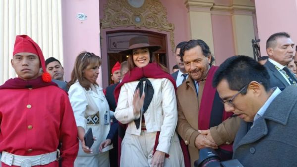 Salta: Vestida de gaucha, la vicepresidente Villarruel le rinde homenaje al General Güemes