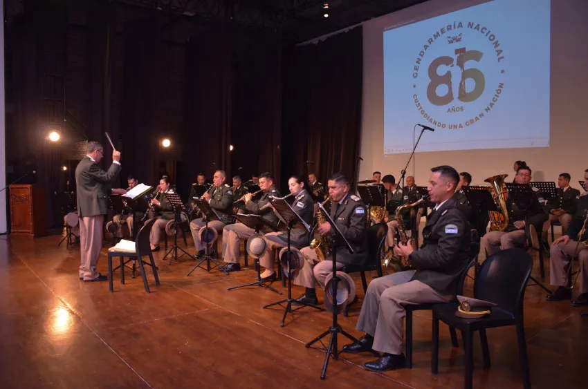 Sáenz Peña: La Banda de Gendarmería Nacional se presentó en el Centro Cultural