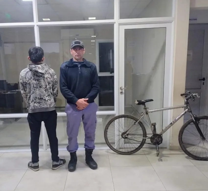 Sáenz Peña: gracias a las cámaras de seguridad recuperaron una bicicleta robada