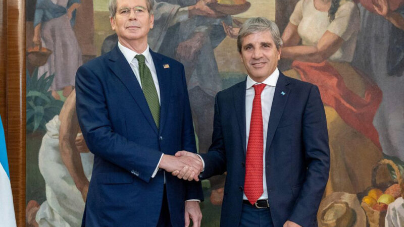 Bessent dijo lo que Caputo calla: confirmó que Argentina activó el swap y que EEUU salió ganando